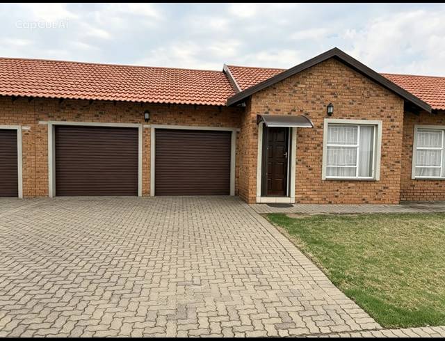 2 BEDROOM TOWNHOUSE FOR SALE IN RIVERSDALE